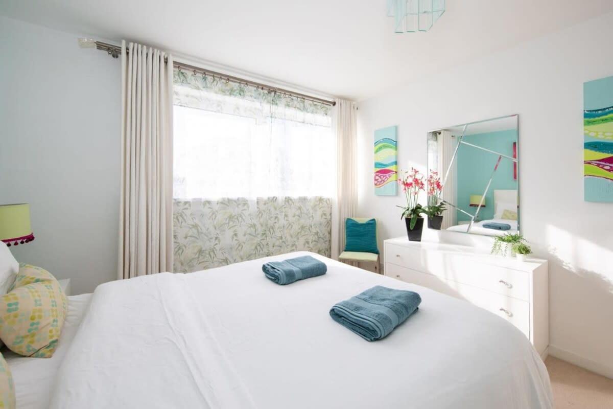Sunny & Modern Near The Beach & Village W Parking East Wittering Dış mekan fotoğraf