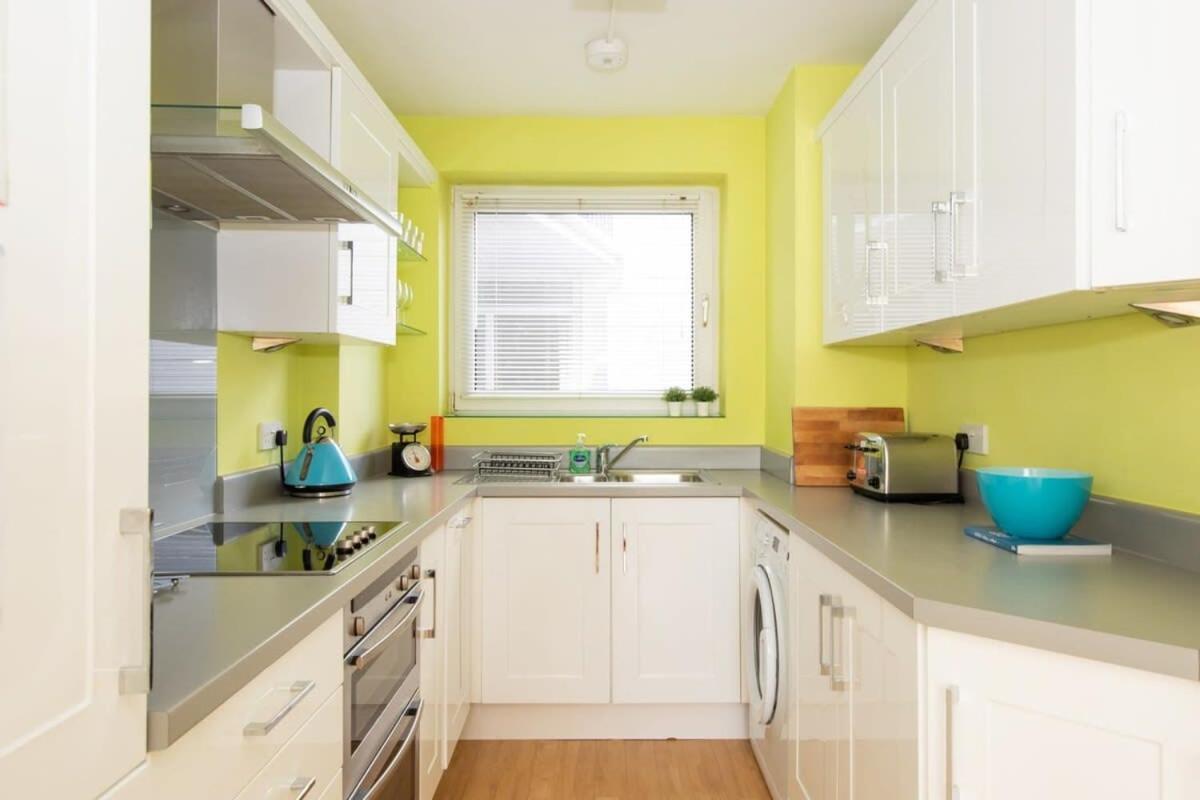 Sunny & Modern Near The Beach & Village W Parking East Wittering Dış mekan fotoğraf